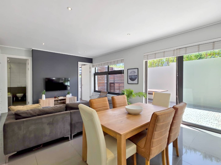 2 Bedroom Property for Sale in Green Point Western Cape